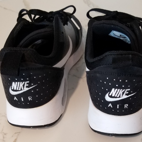 Women's Nike Air Max Tavis - Picture 3 of 3